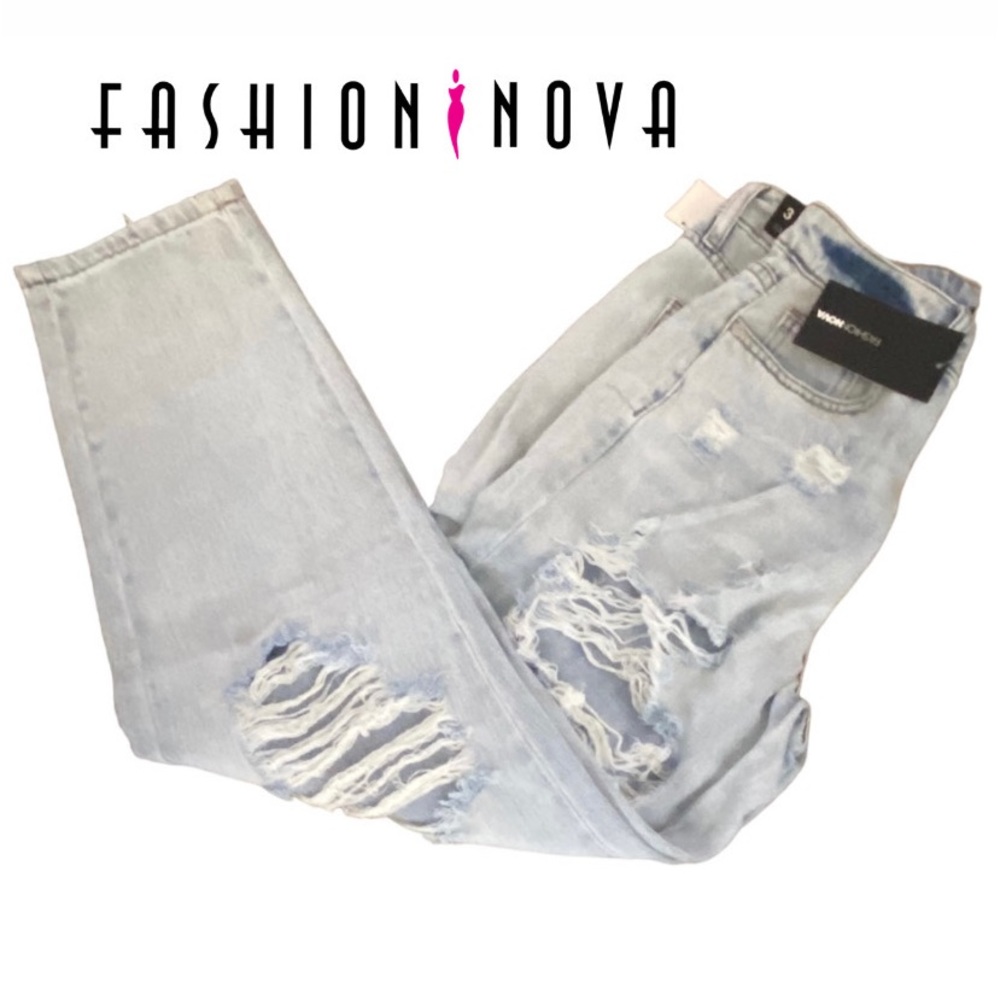 👖 NWT Fashion Nova Distressed Jeans